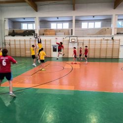 Piłka ręczna dziewcząt i chłopców klas 7-8