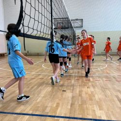 Mini piłka siatkowa klas 6 i młodszych