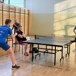 Czwarty turniej tenisa stołowego dorosłych