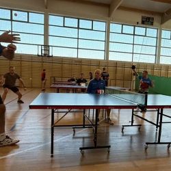 Czwarty turniej tenisa stołowego dorosłych