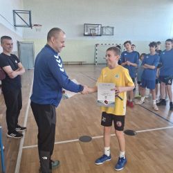 Indywidualny tenis stołowy dziewcząt i chłopców