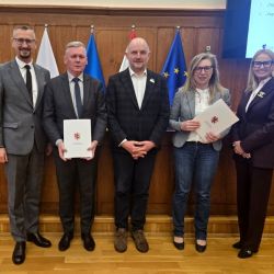 Odbiór dwóch umów o dofinansowanie projektów w ramach programu regionalnego „Fundusze Europejskie dla Kujaw i Pomorza