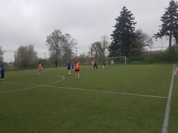 Piłka nożna dziewcząt kl. 7-8 oraz kl. 6 i młodszych 20260425_093451