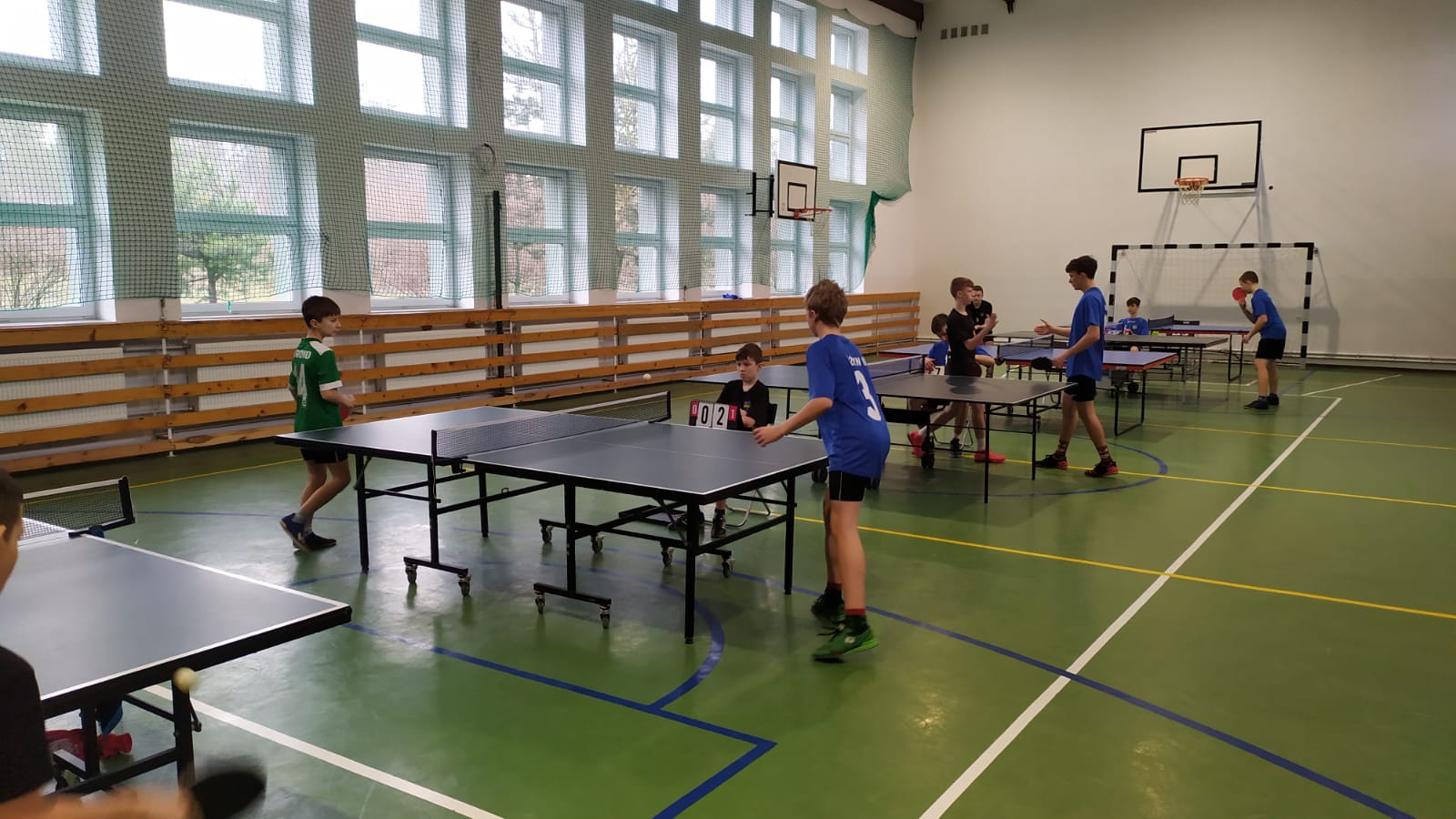 Uczniowie z Łążyna i Brzozówki najlepsi w tenisie stołowym