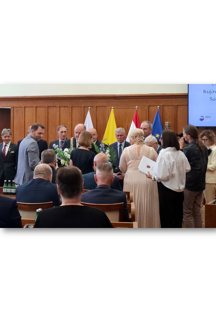 35 lat służby