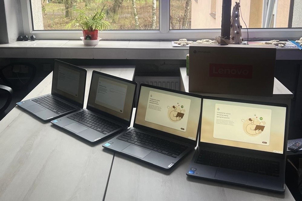 Przekazujemy laptopy i tablety z KPO dla szkół