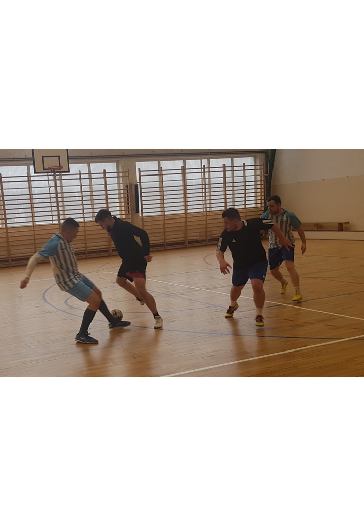 Czwarty turniej halowej piłki nożnej