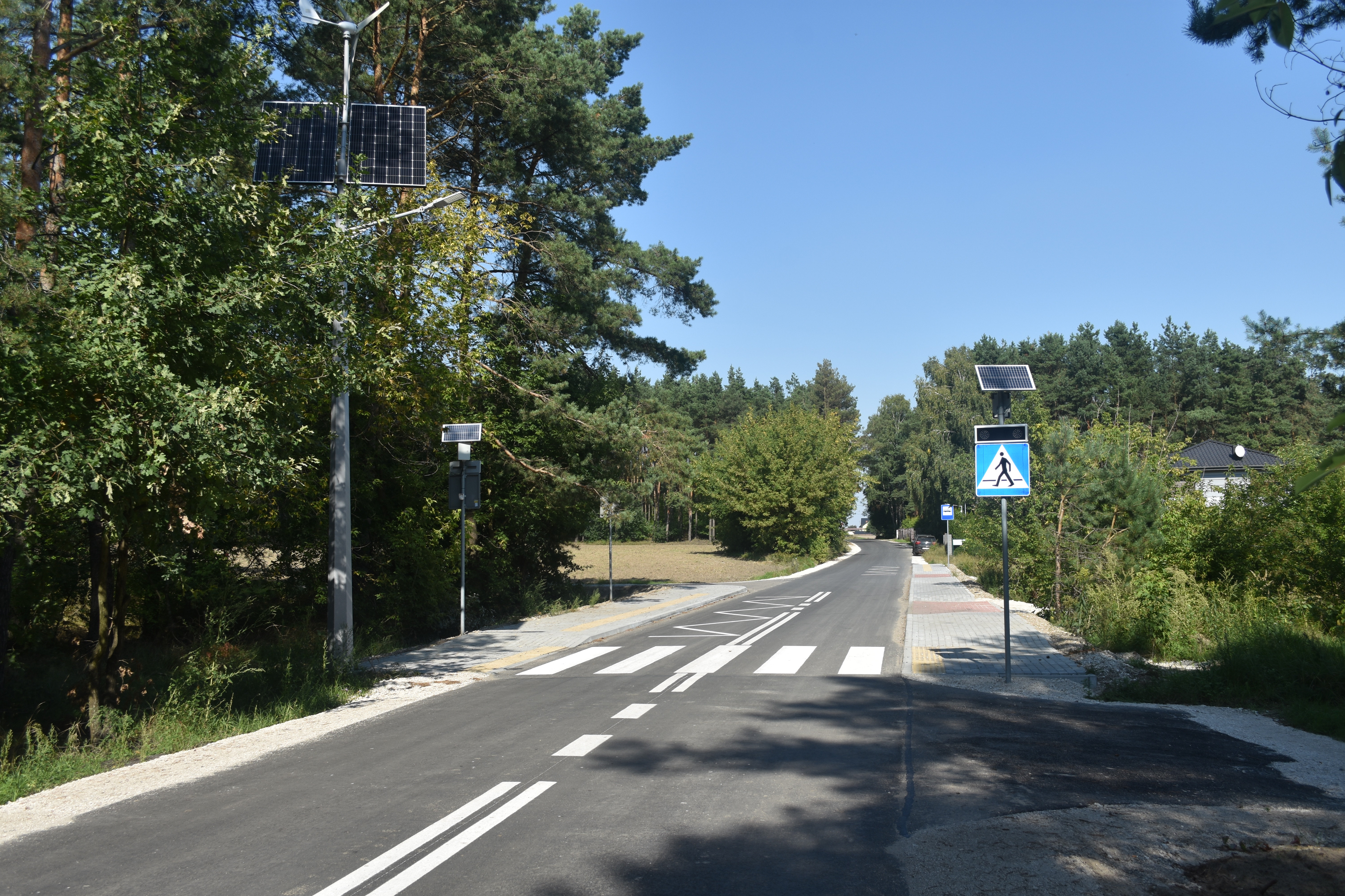 Zakończył się planowany remont drogi gminnej nr 101013C w miejscowości Kawęczyn