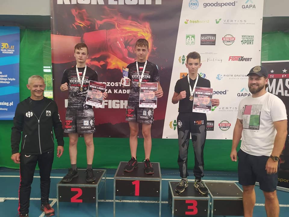 5 medali przywożą do Obrowa zawodnicy A&W Team z Pucharu Polski Kadetów Kick Light