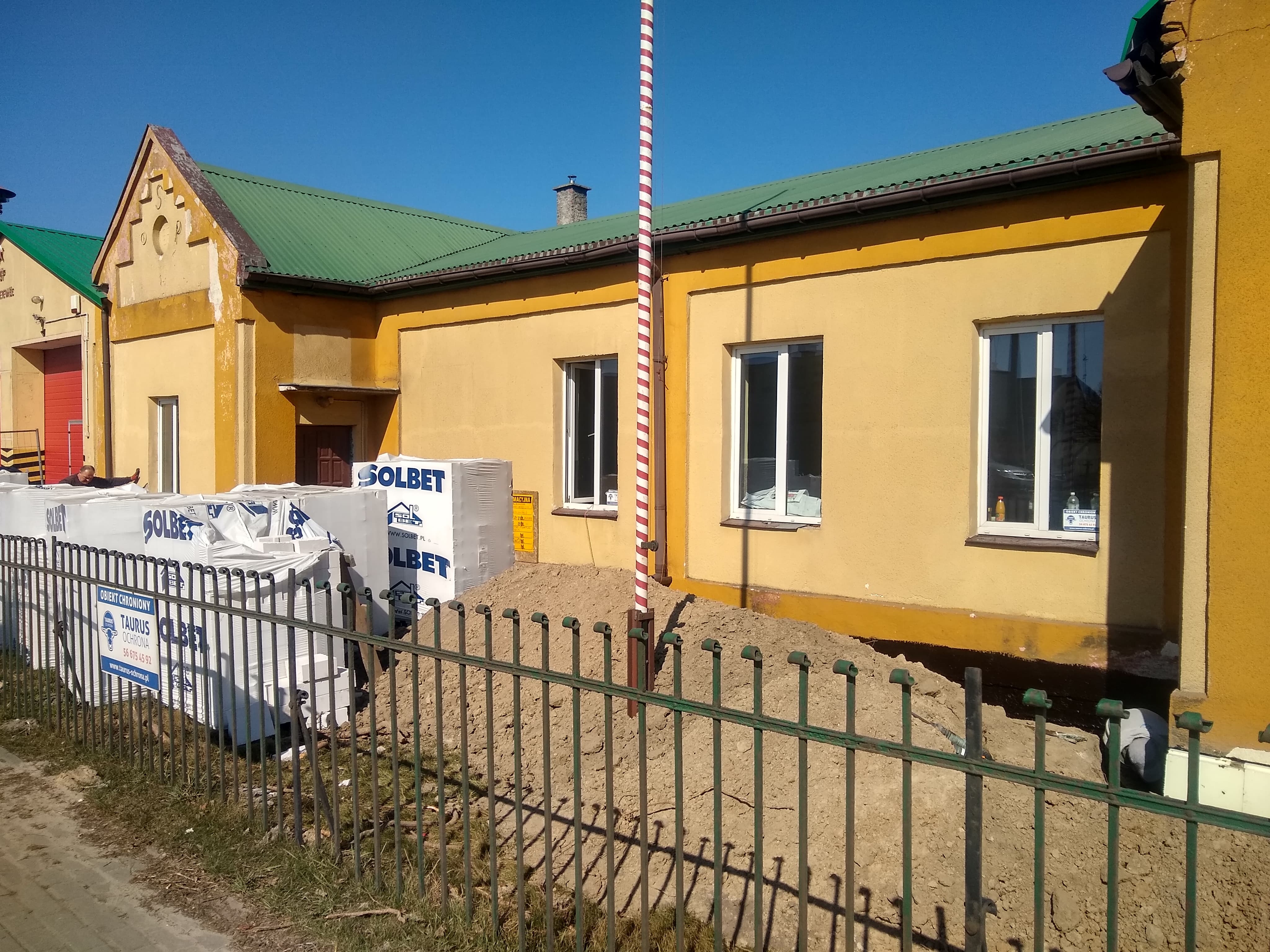 Postępują prace przy remoncie budynku OSP w Dobrzejewicach